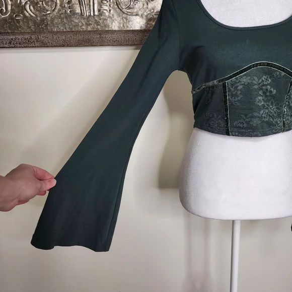 Forest Green Fairycore Bell Sleeve Velvet Trim Cropped Top Medium Whimsigoth - Picture 4 of 12